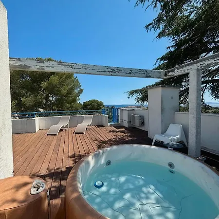 Lejlighed South Terrace-sea View -jacuzzi- - 4 Guests *