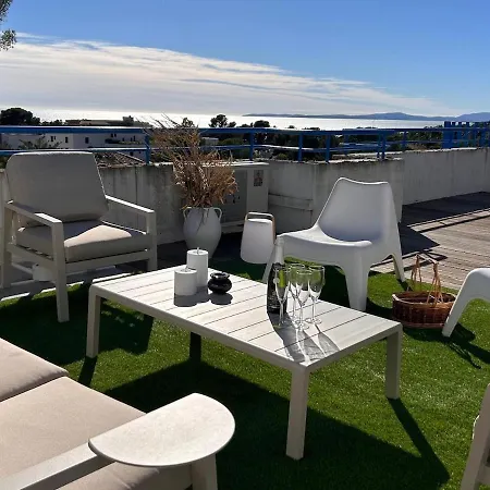 Lejlighed South Terrace-sea View -jacuzzi- - 4 Guests *